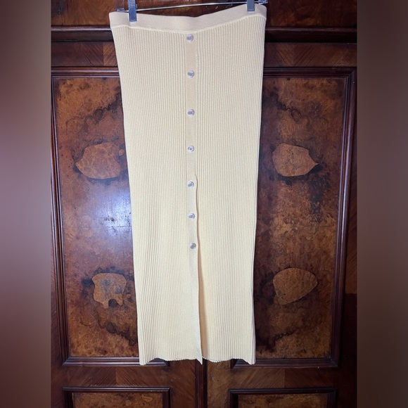 EUC NAADAM- Yellow Silk and Cashmere Knit Ribbed Skirt. Size L - Picture 2 of 5